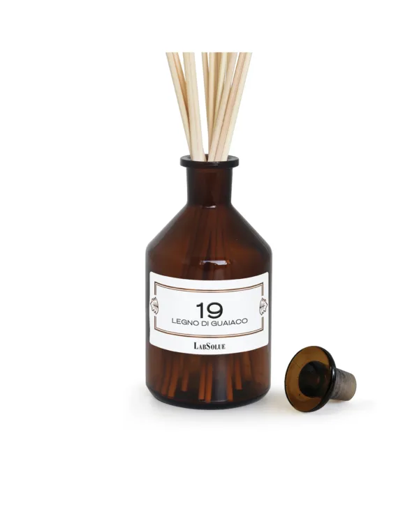 19 LEGNO DI GUAIACO Home Perfum Diffuser 250ml Labsolue